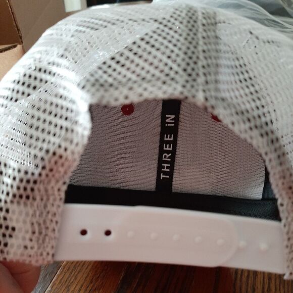 New Budweiser Red White Three In Adjustable Hat Baseball Cap - Picture 3 of 4